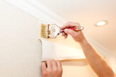 Pose de papier peint à Bracquetuit — revêtements muraux et toiles de verre